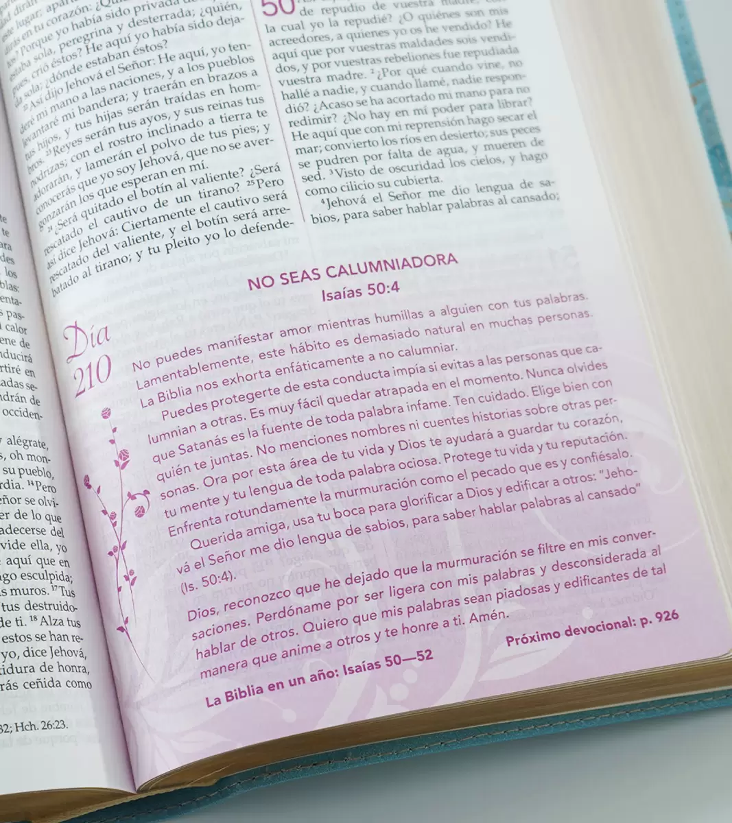 Biblia una Mujer Conforme al Corazon de Dios RV1960, pétalos - Image 3